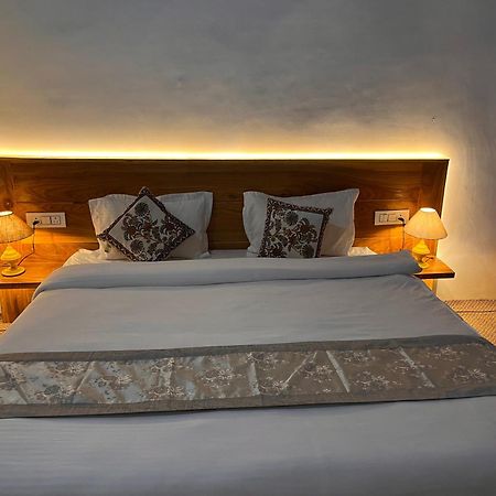 Hotel Traveller Nest Deskit Esterno foto